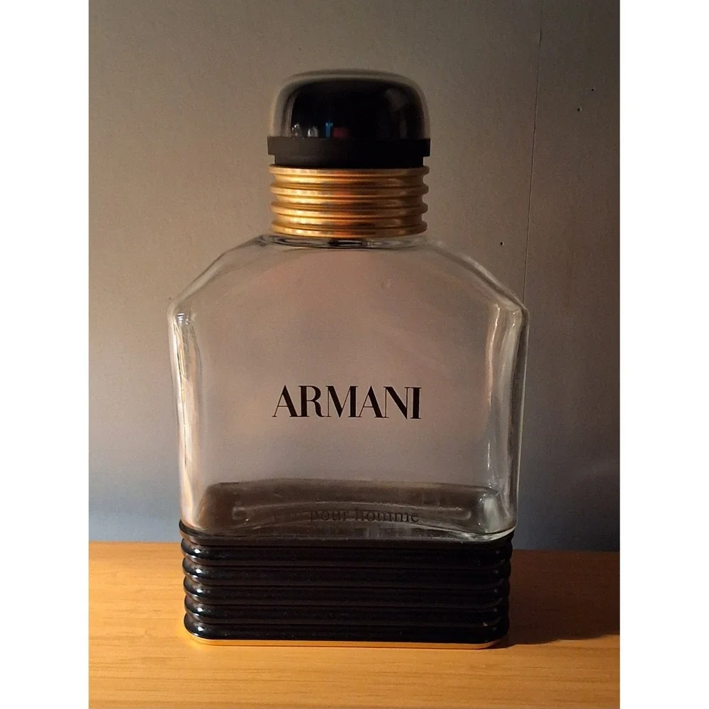 Vintage RARE Armani 10